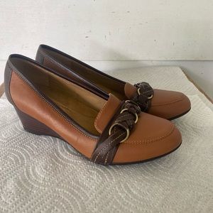 SOFTSPOTS WEDGE SHOE Y2K